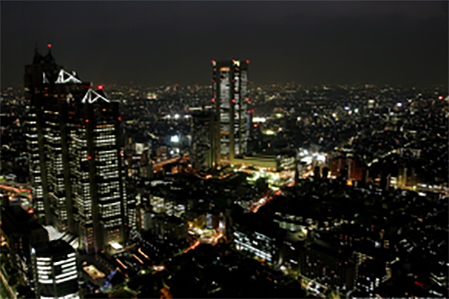 高樓夜景紅光奪目，你可知它們用處不??？