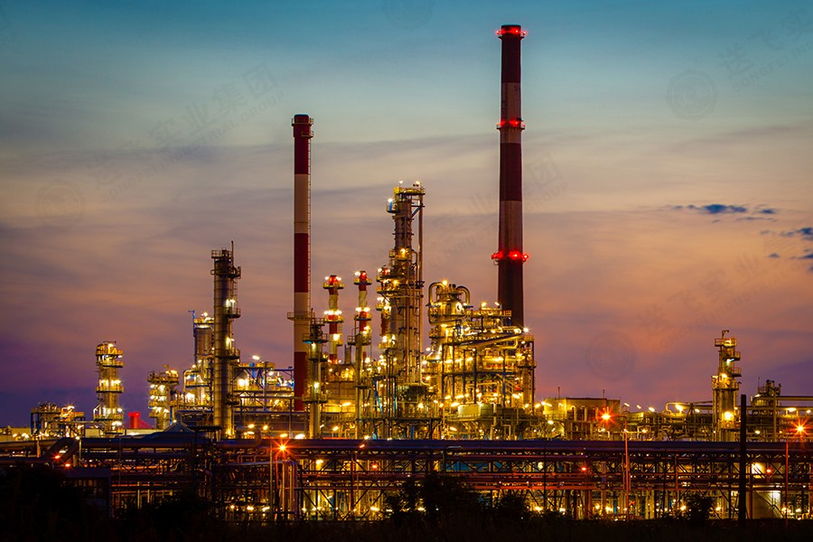 在夜晚，我們怎樣識別哪些燈具是航空障礙燈？